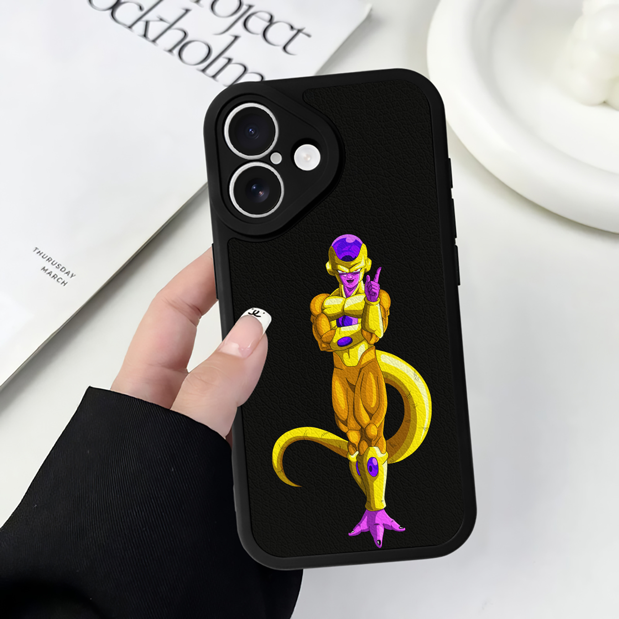（画像用） ドラゴンボール フリーザ DRAGON BALL Frieza 【iPhone 16シリーズ対応】シリコンスマホケース（レザー調） 材質：シリコン